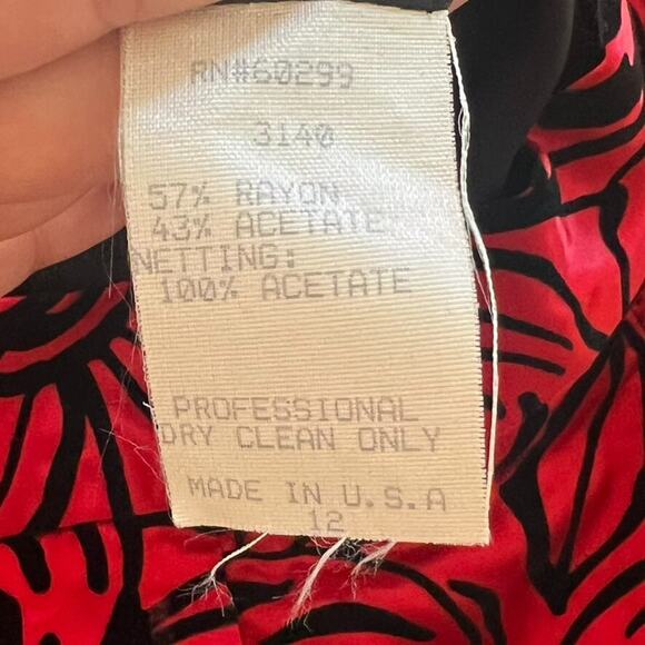 Chetta B Evening Formal Maxi Skirt Womens Size 12 Red Satin Black Velvet Roses - Picture 8 of 13